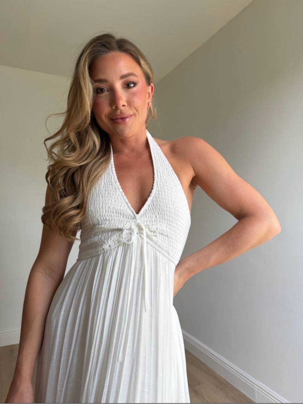 NWT White Halter Maxi Dress with Crochet Bodice Wedding Dress Beach Pictures - Picture 6 of 14
